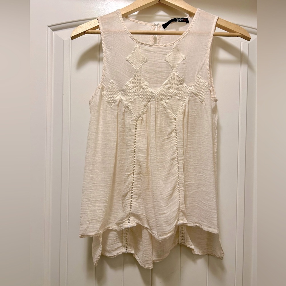 Sugar Lips Sleeveless Top.  Size Small.